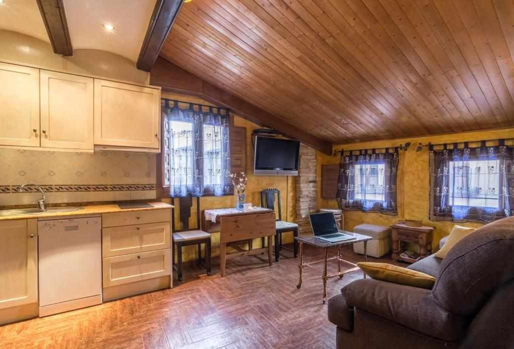 Hotel Apartamentos Melihah Daroca Quarto foto